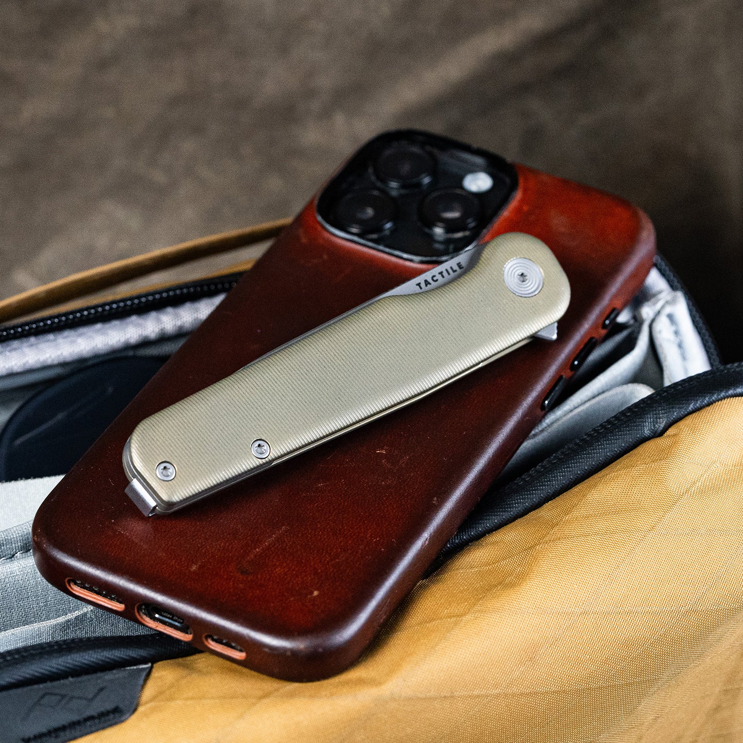 Distressed Rockwall Flipper